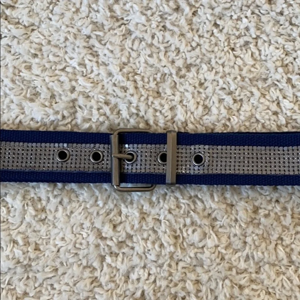 💛Y2K 90’s seatbelt style belt with mesh details